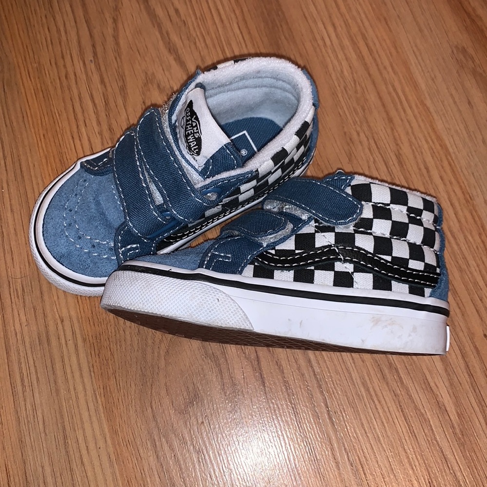 Toddler vans checker